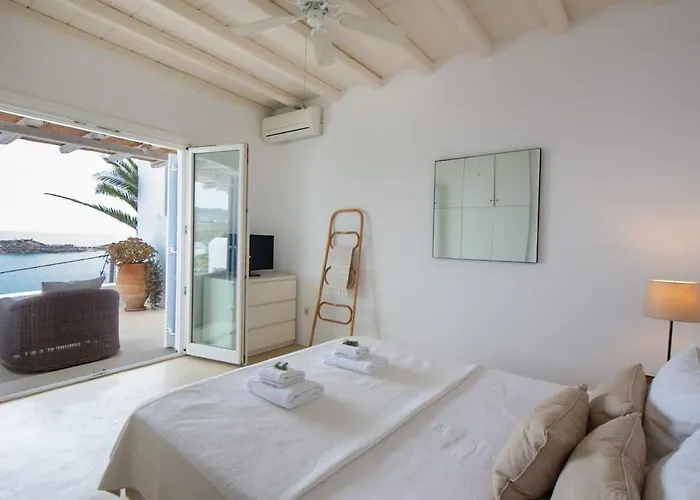 빌라 Marvelous 7 Bedroom Overlooking The Psarou Bay *