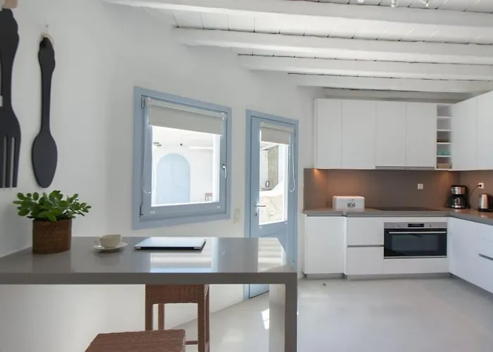 Marvelous 7 Bedroom Overlooking The Psarou Bay * Psarrou