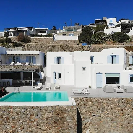 Marvelous 7 Bedroom Overlooking The Psarou Bay
